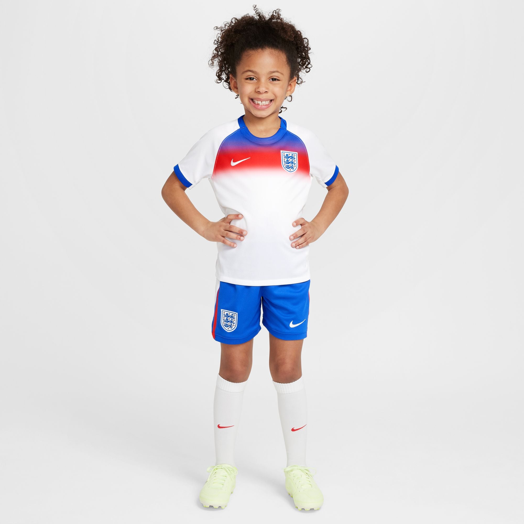 England 2025/26 Stadium Home Little Kids' Nike Soccer Replica 3-Piece Kit