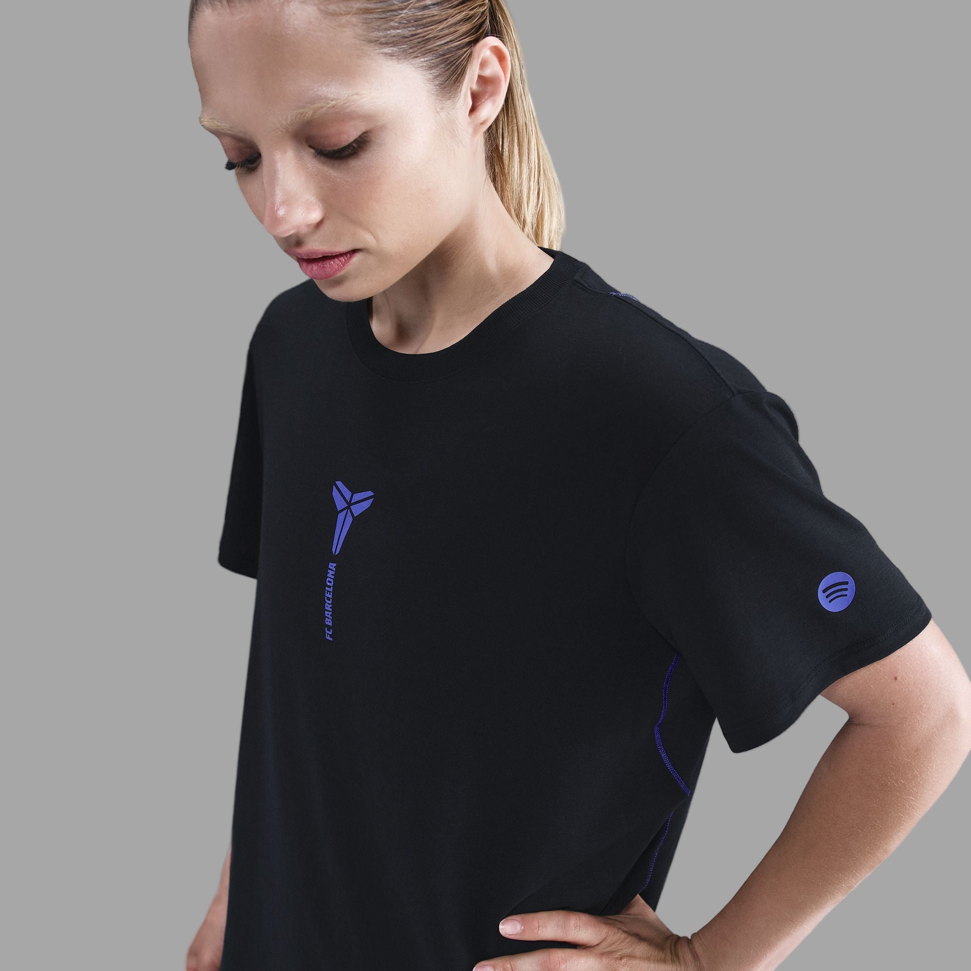 Kobe Bryant FC Barcelona One Relaxed Away Curved Fit Kobe Dri-FIT Soccer Short-Sleeve Top