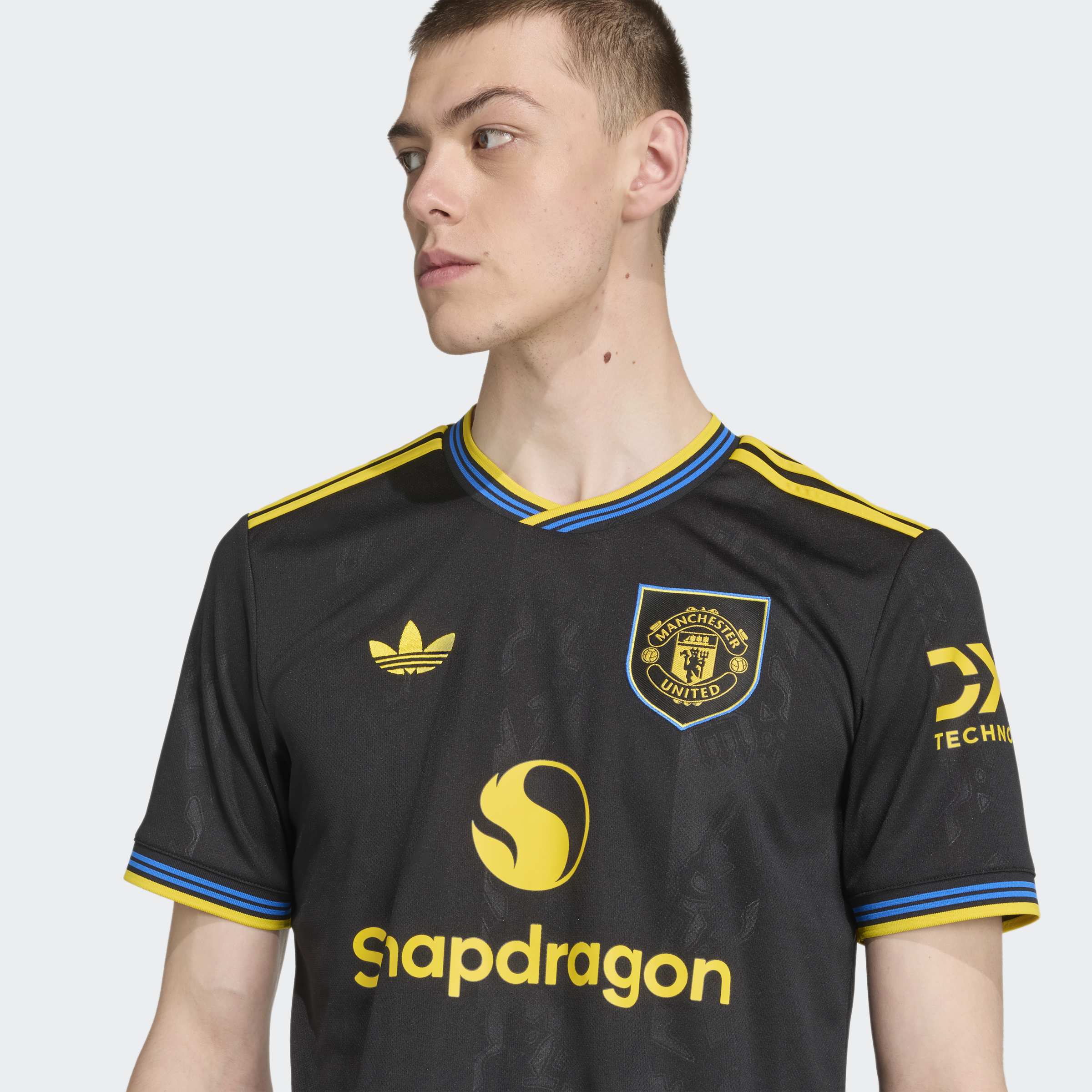 Manchester United 2025/26 Third Straight Fit Stadium Jersey