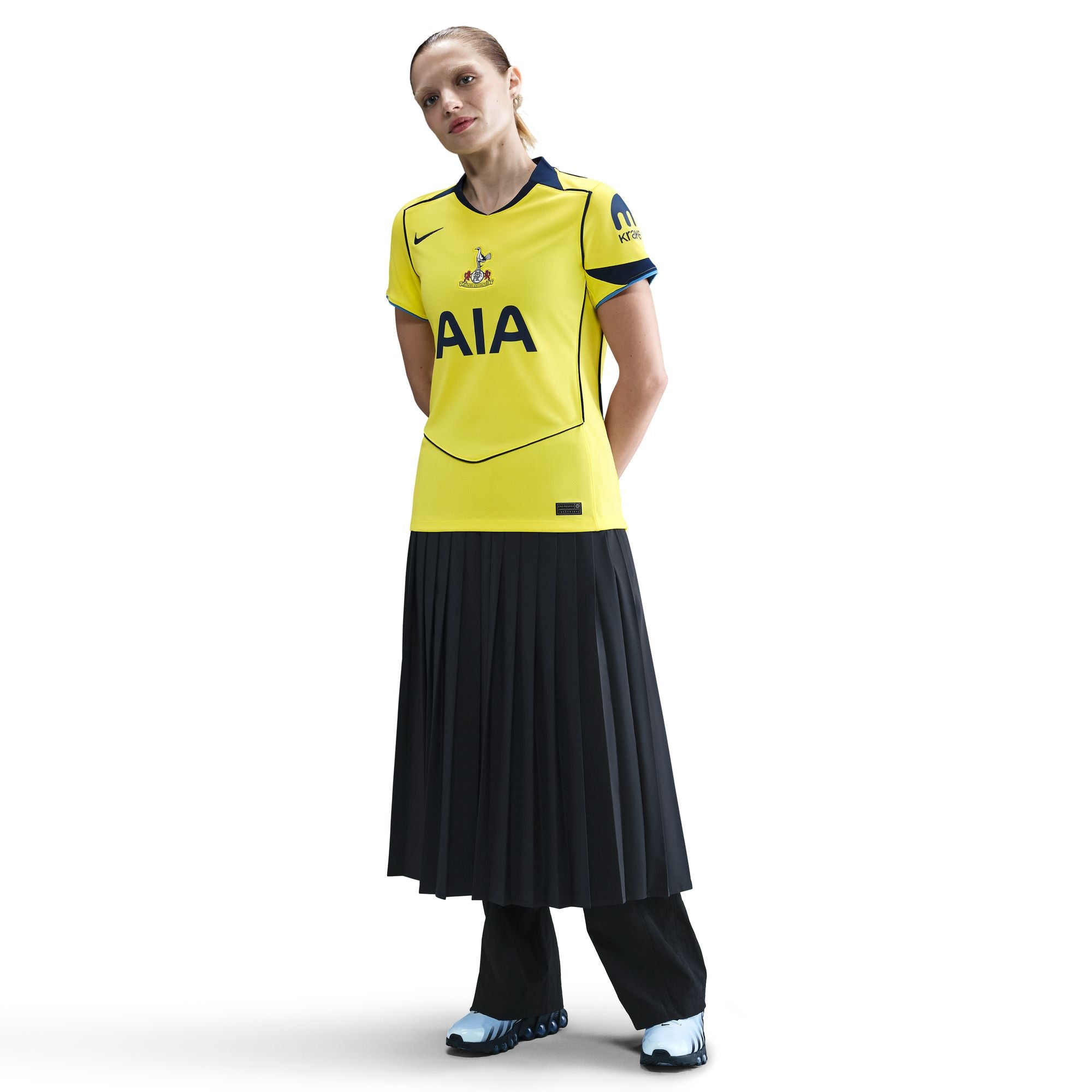 Tottenham Hotspur 2025/26 Stadium Third Curved Nike Dri-FIT Total 90 Soccer Replica Jersey